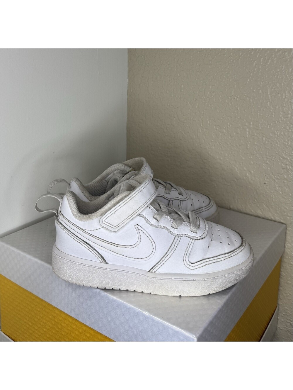 Nike Court Borough Low 2 White Toddler Sneakers Hook & Loop Shoes Size 9C